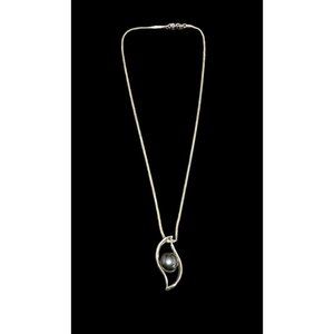 925 Sterling Silver Modernist Midnight Purple Pearl Pendant Chain Necklace